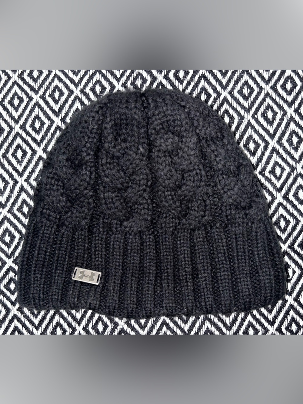 Under Armour Around Town fleece-lined cable knit beanie